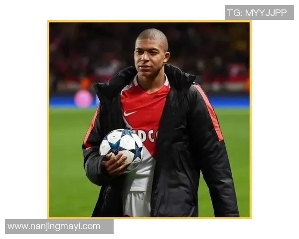 意外出生成就传奇足球生涯的球星故事揭秘 意外出生成就传奇足球生涯的球星故事揭秘