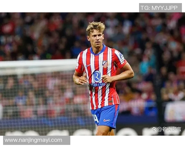 2025年世界足球球星排名大揭秘 前十名球员实力对比与分析 2025年世界足球球星排名大揭秘 前十名球员实力对比与分析